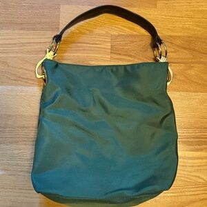 JPK Paris 75 Green Nylon Buckst Bag
Used once